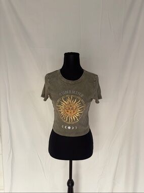 Olive 'Sunshine' Graphic Crop Top